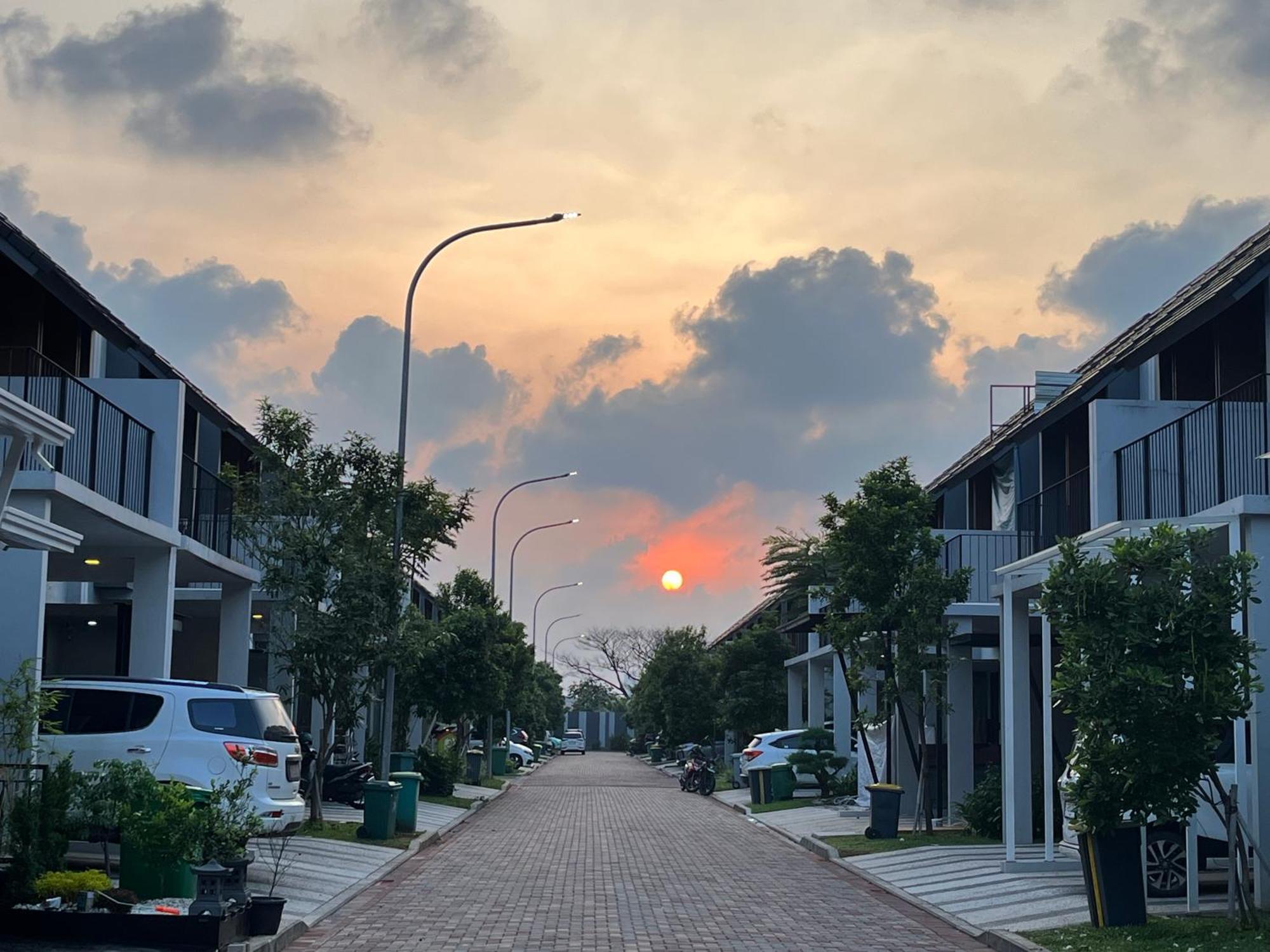 2 Floor Cozy House In Wisteria Jakarta Garden City 外观 照片