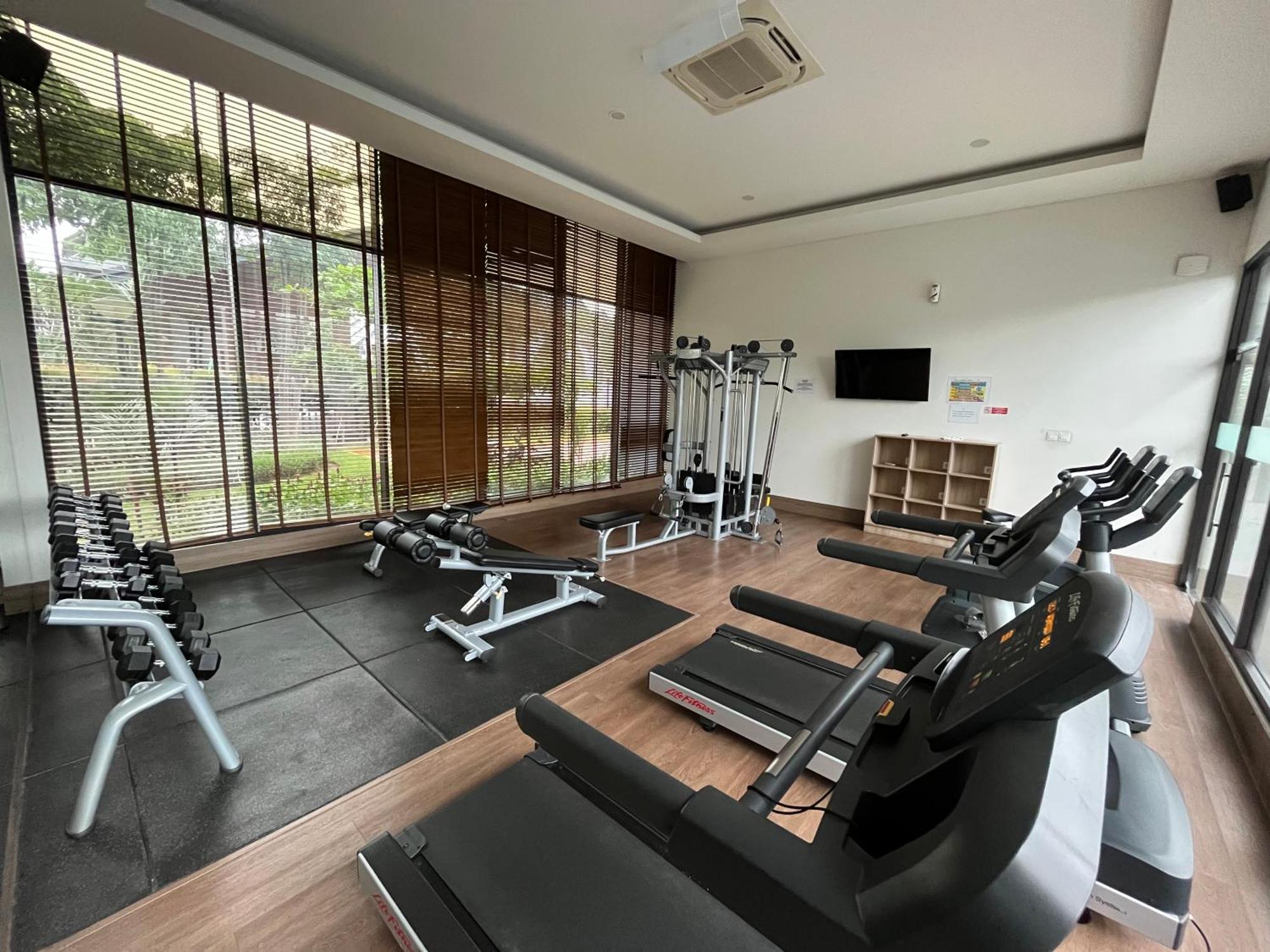 2 Floor Cozy House In Wisteria Jakarta Garden City 外观 照片